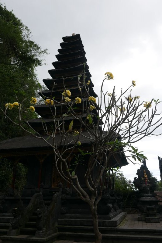 Tempel_Bali_travel2eat (1)