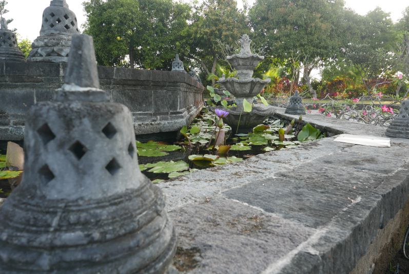 Buddhist_Temple_Bali_travel2eat (1)