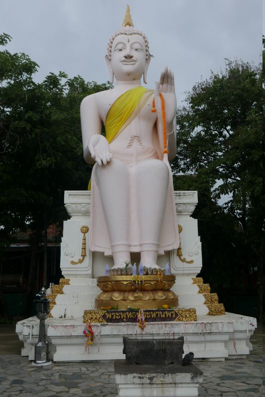 Tempel_Neu_Sukhothai_travel2eat (2)