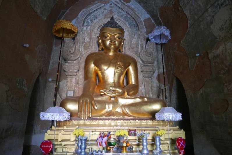 Buddha_Bagan_Myanmar_travel2eat (1)