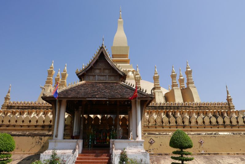 Phat_That_Luang_Vientiane_Laos_travel2eat (2)