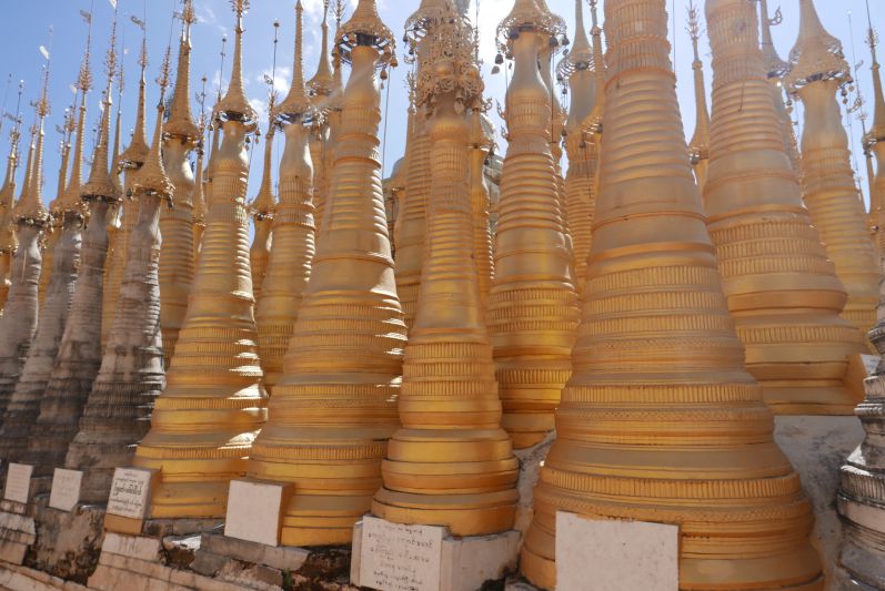 Stupas_Inle_See_Myanmar_travel2eat