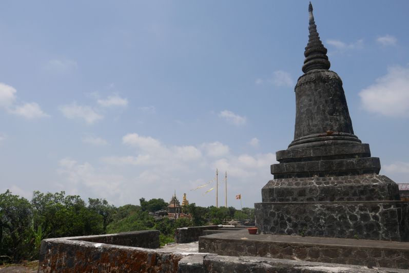 Wat Sampov Pram_Bokor_Kampot_travel2eat (1)