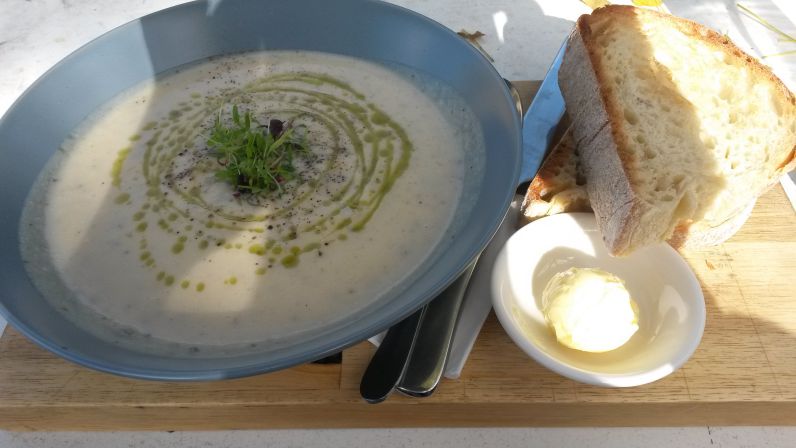 Blumenkohl-Trüffel-Suppe (Little Pantry Subiaco)